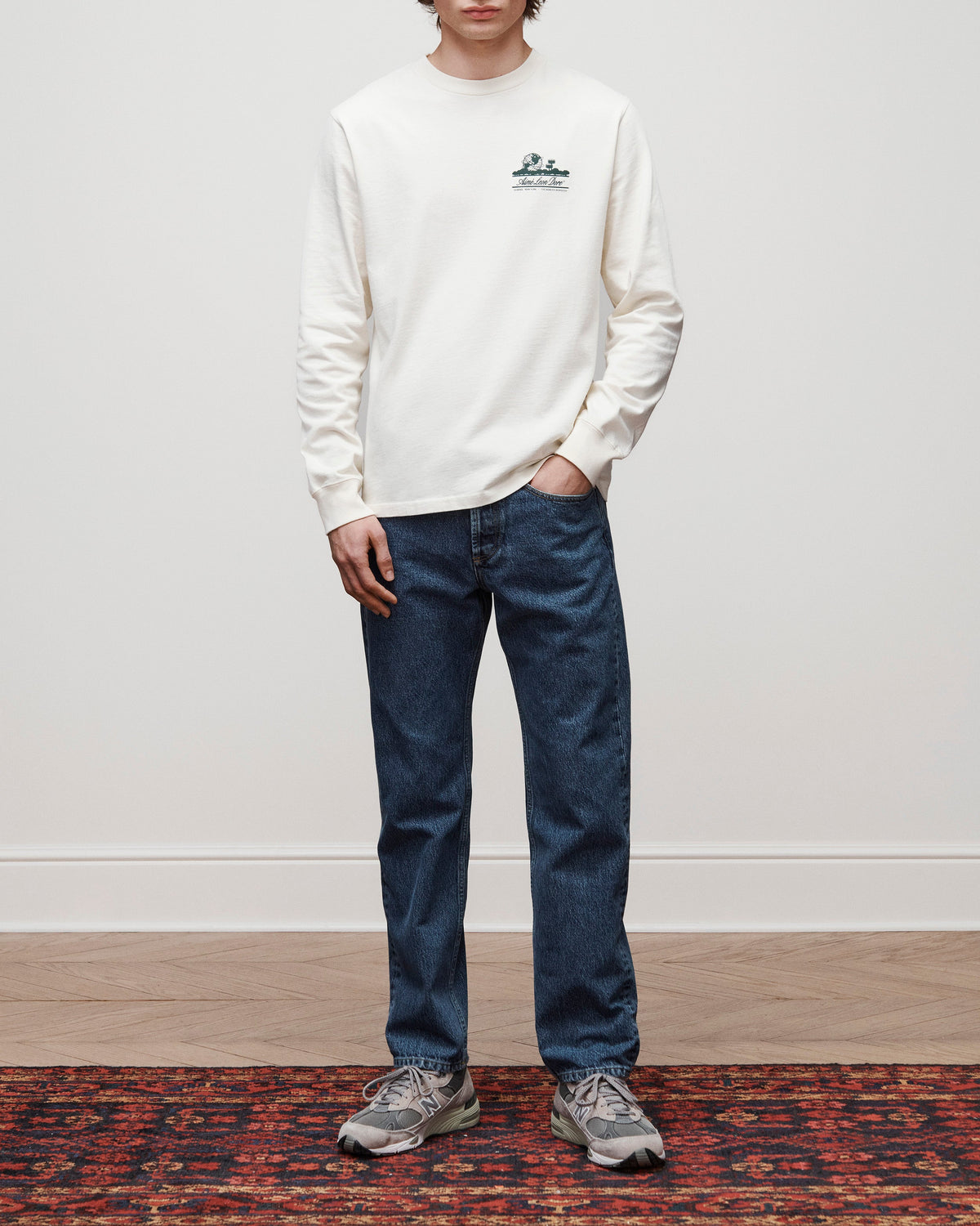 Aimé Leon Dore Value - Long-Sleeve Unisphere Tee Pristine